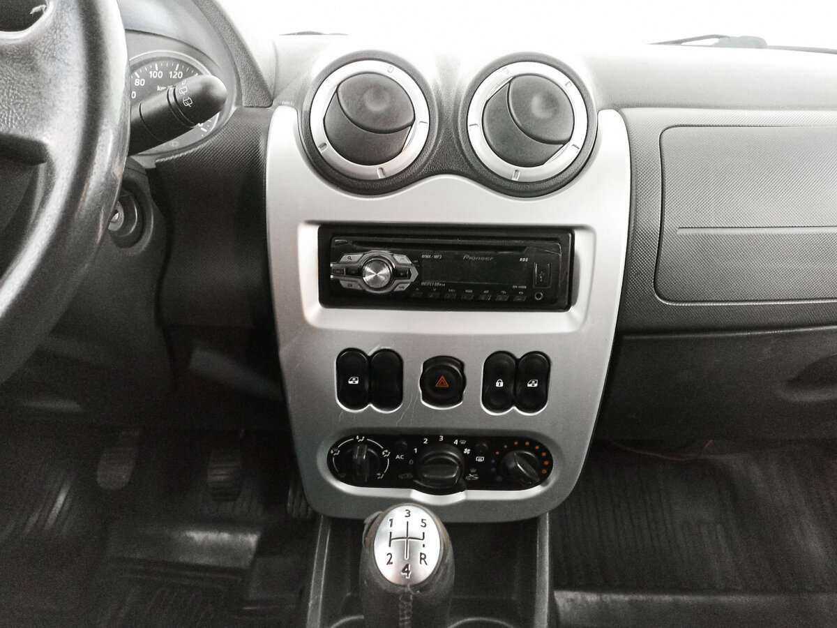 Renault Sandero Stepway, 2012 Фото №13