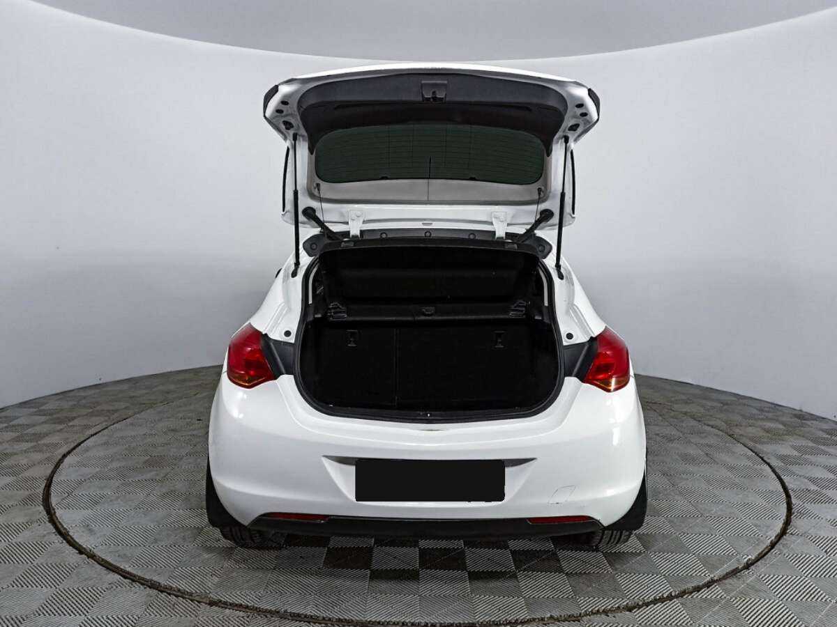 Opel Astra, 2011 Фото №10