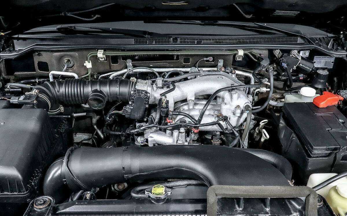 Mitsubishi Pajero, 2017 Фото №13