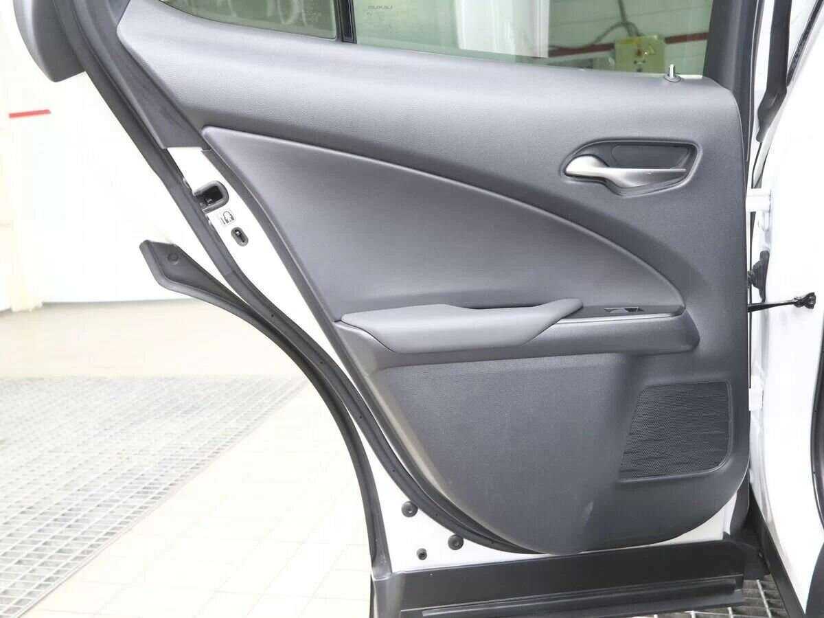 Lexus UX 200, 2019 Фото №10