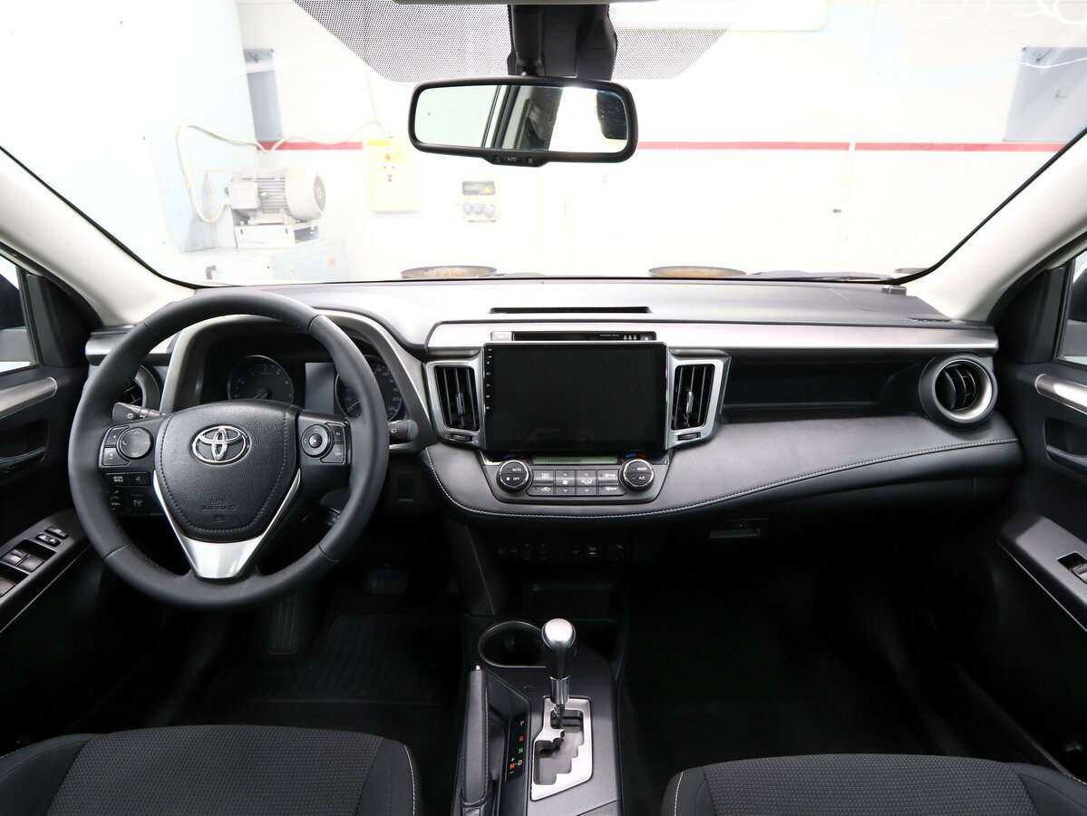 Toyota RAV4, 2017 Фото №10