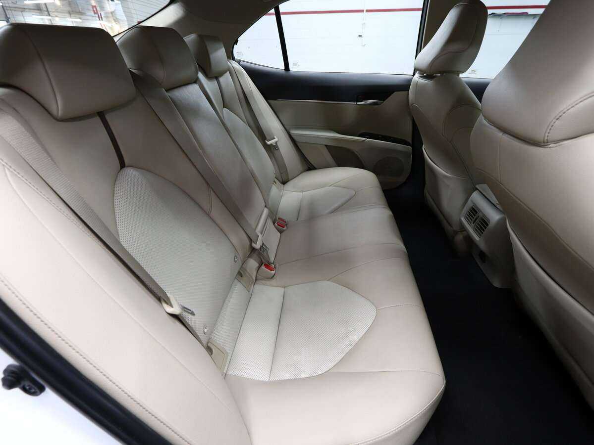 Toyota Camry, 2021 Фото №15