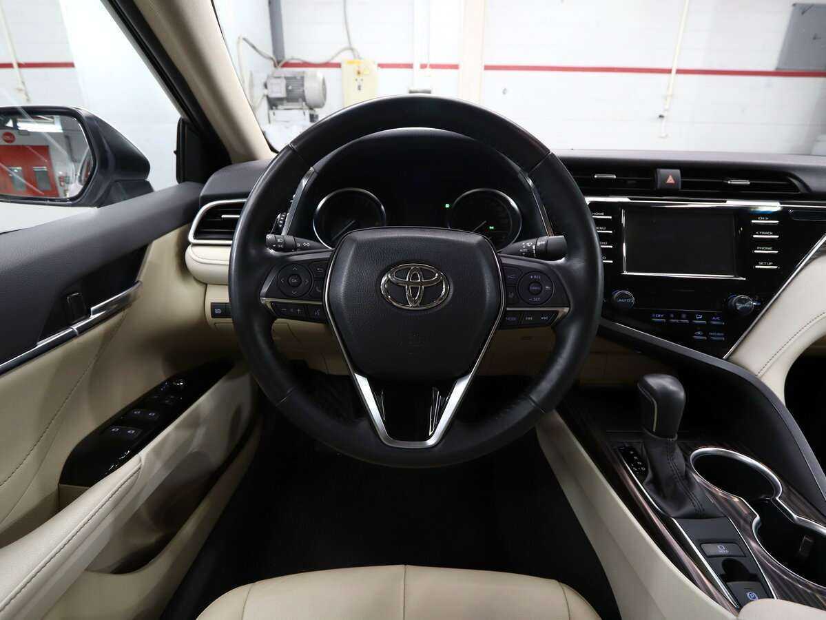 Toyota Camry, 2021 Фото №18