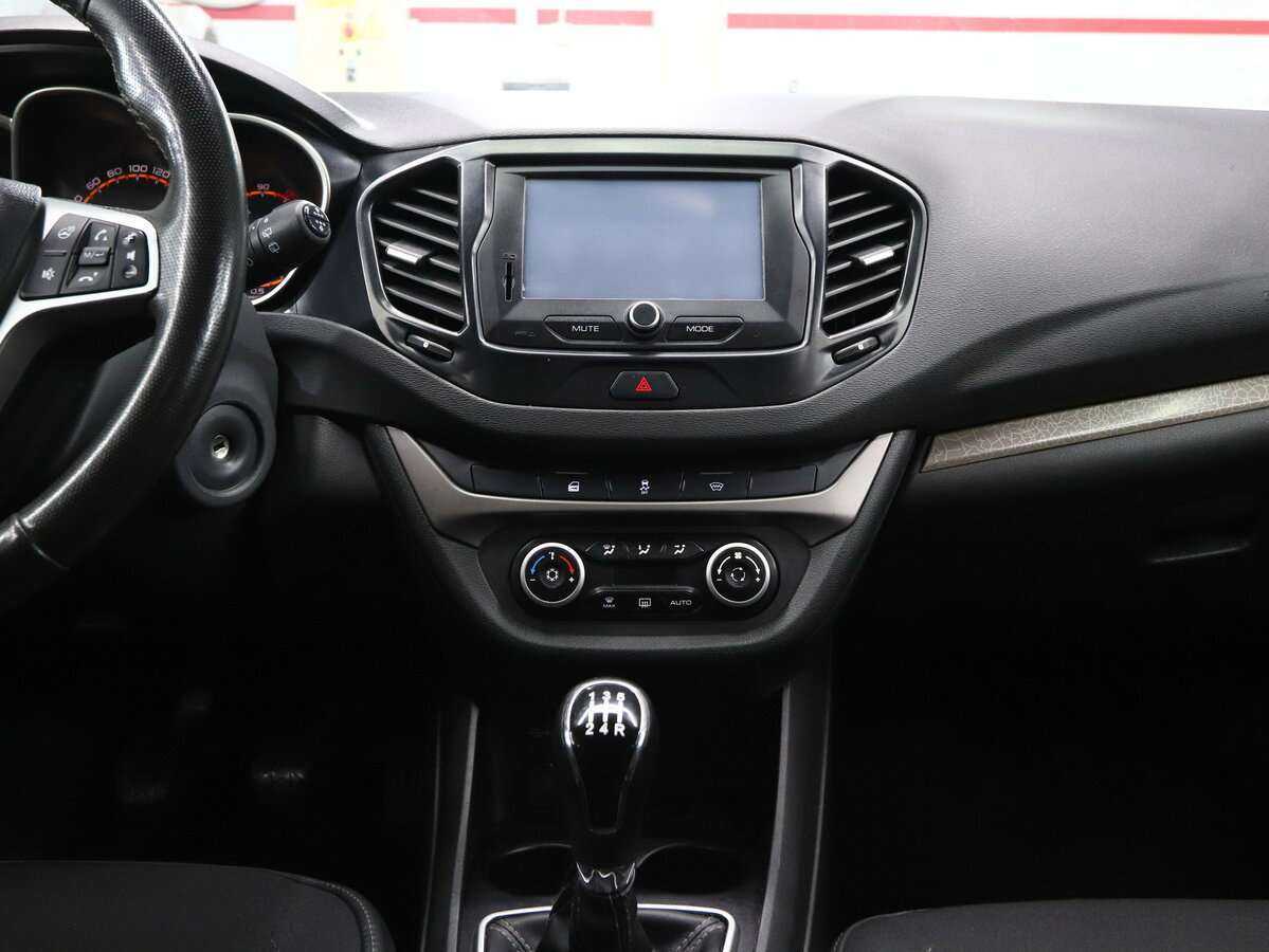 Lada (ВАЗ) Vesta SW, 2020 Фото №15