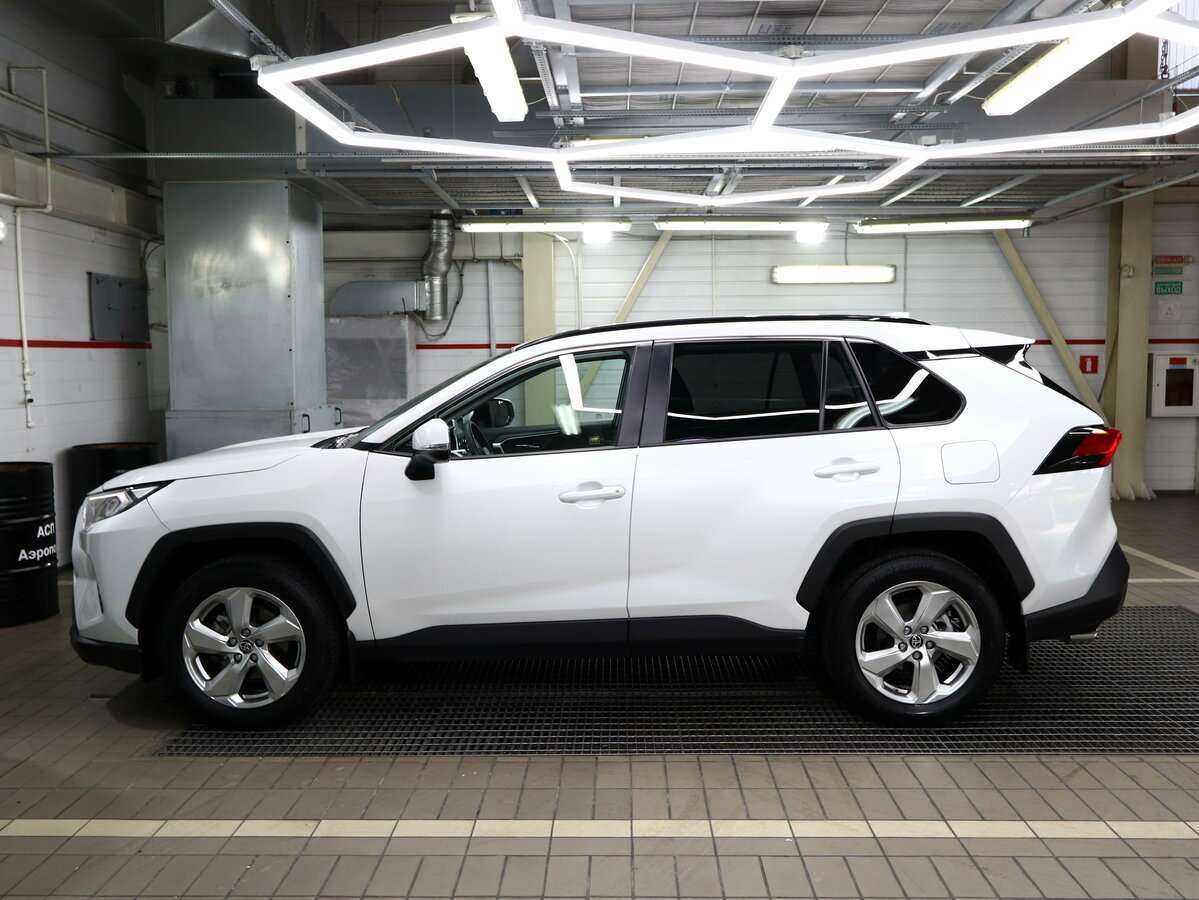 Toyota RAV4, 2021 - 51 000 км. | Фото №4