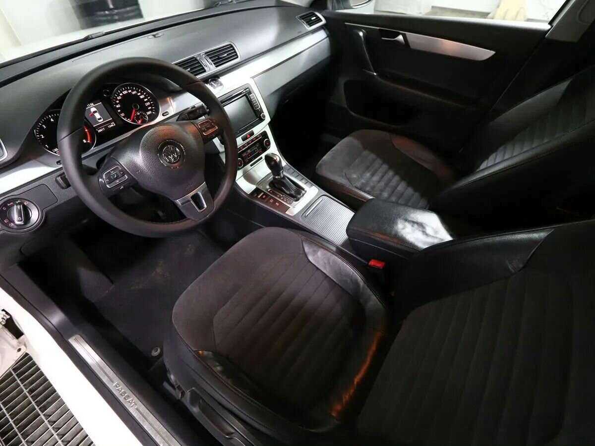 Volkswagen Passat, 2011 - 229 000 км. | Фото №5