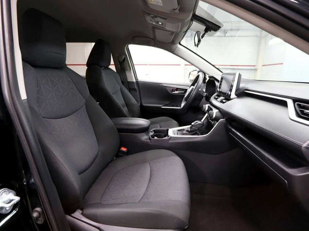 Toyota RAV4, 2019 - 70 000 км. | Фото №7