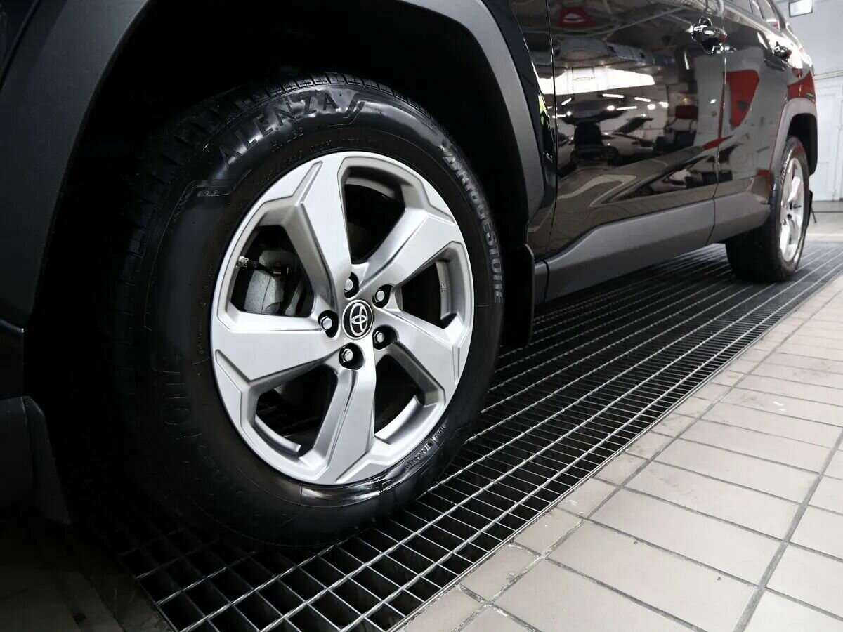 Toyota RAV4, 2019 Фото №14