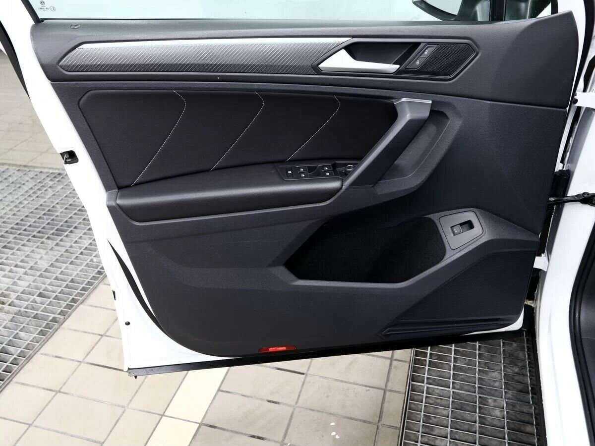 Volkswagen Tiguan, 2021 - 94 200 км. | Фото №8