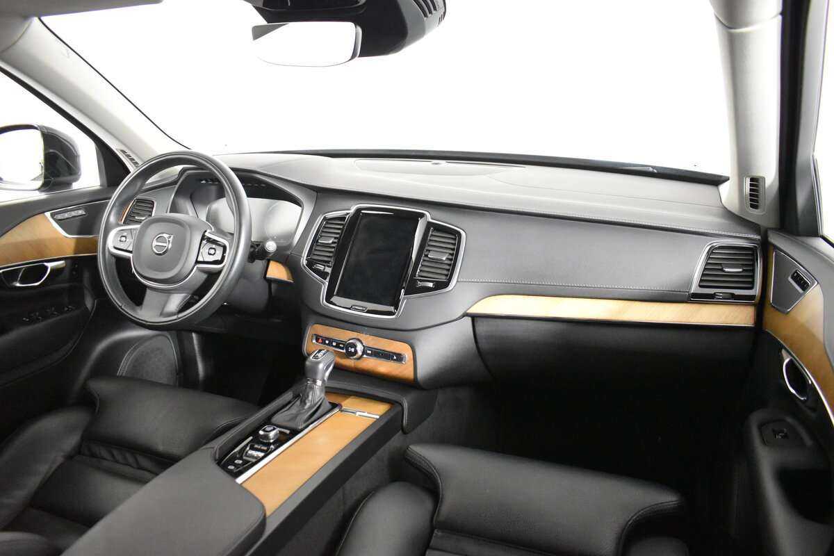 Volvo XC90, 2021 Фото №15