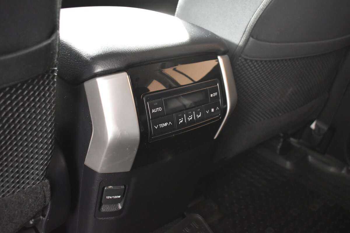 Toyota Land Cruiser Prado, 2021 - 63 160 км. | Фото №8