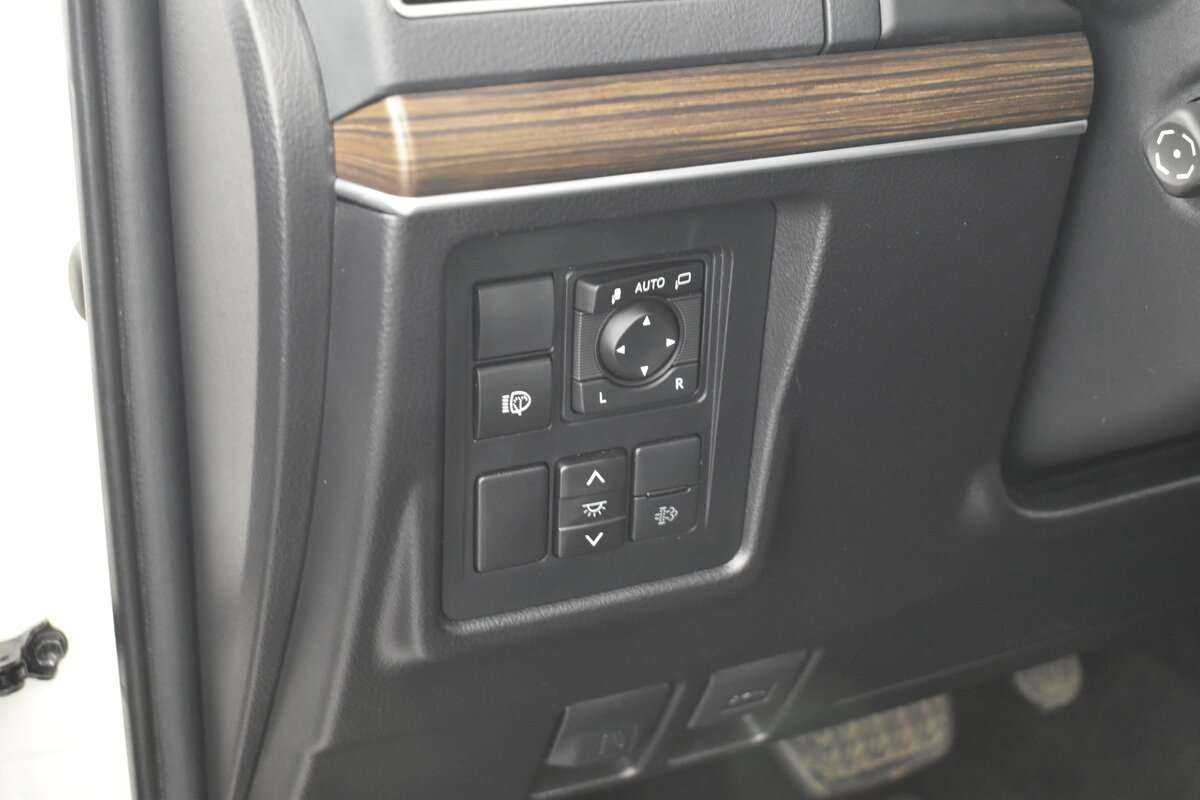 Toyota Land Cruiser Prado, 2021 Фото №11