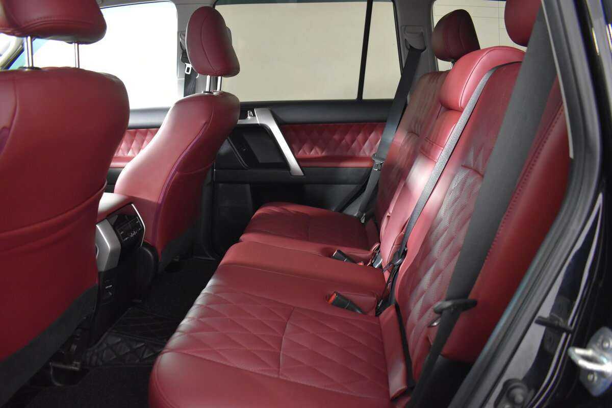 Toyota Land Cruiser Prado, 2018 Фото №7