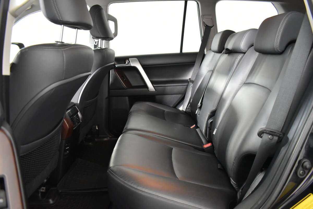 Toyota Land Cruiser Prado, 2017 Фото №10
