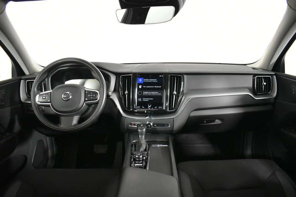 Volvo XC60, 2020 Фото №12