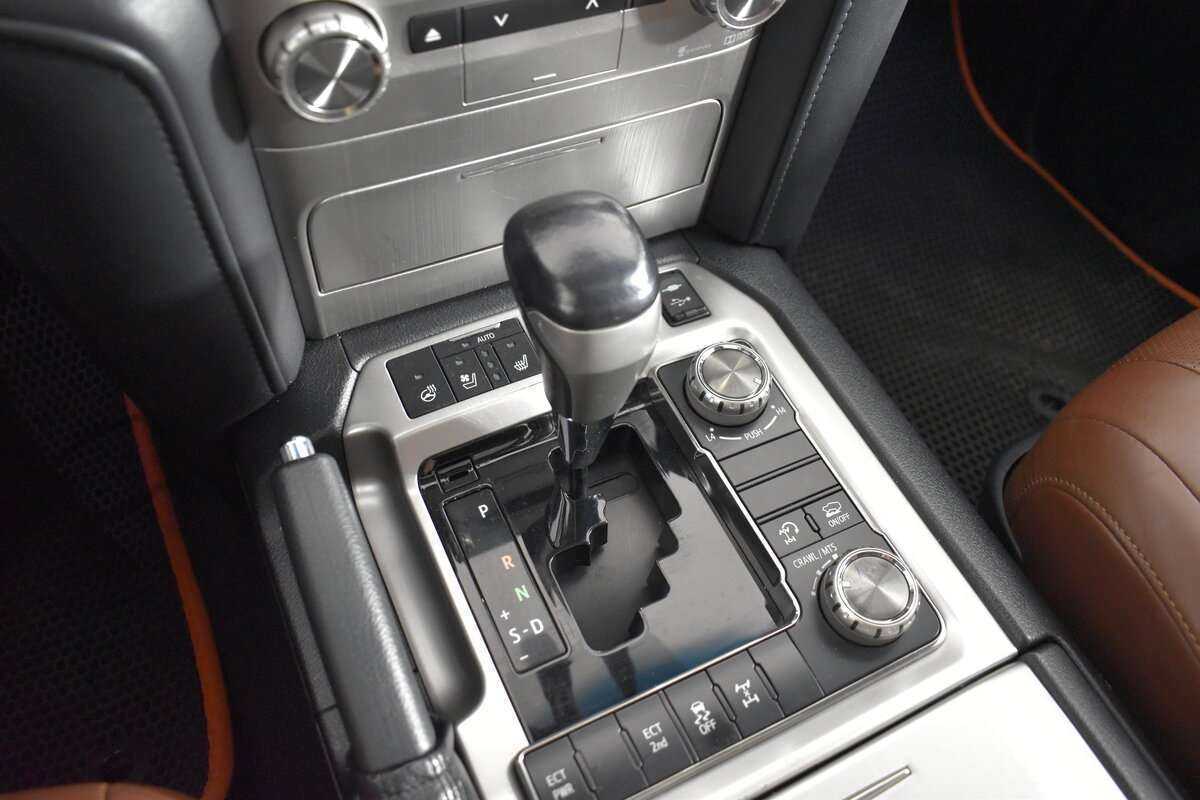 Toyota Land Cruiser, 2016 Фото №19