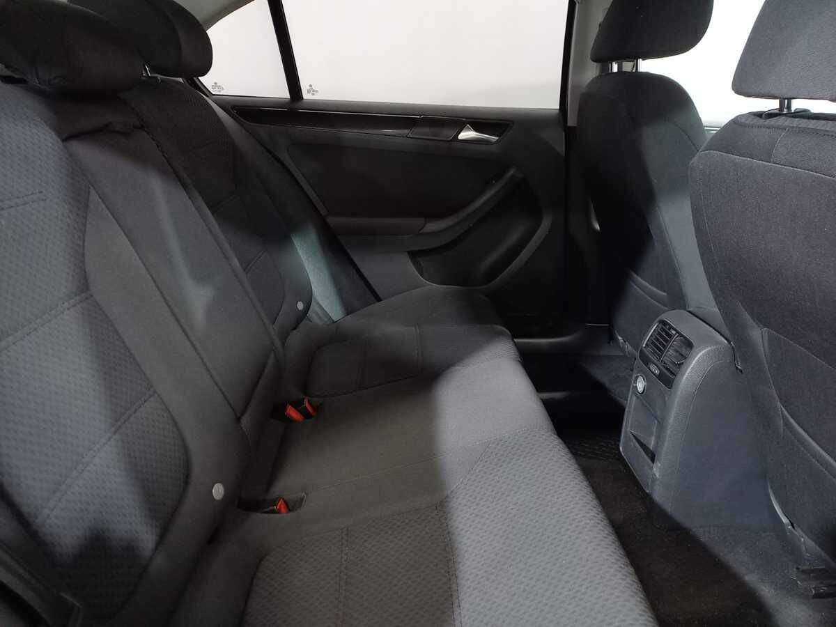 Volkswagen Jetta, 2011 Фото №11