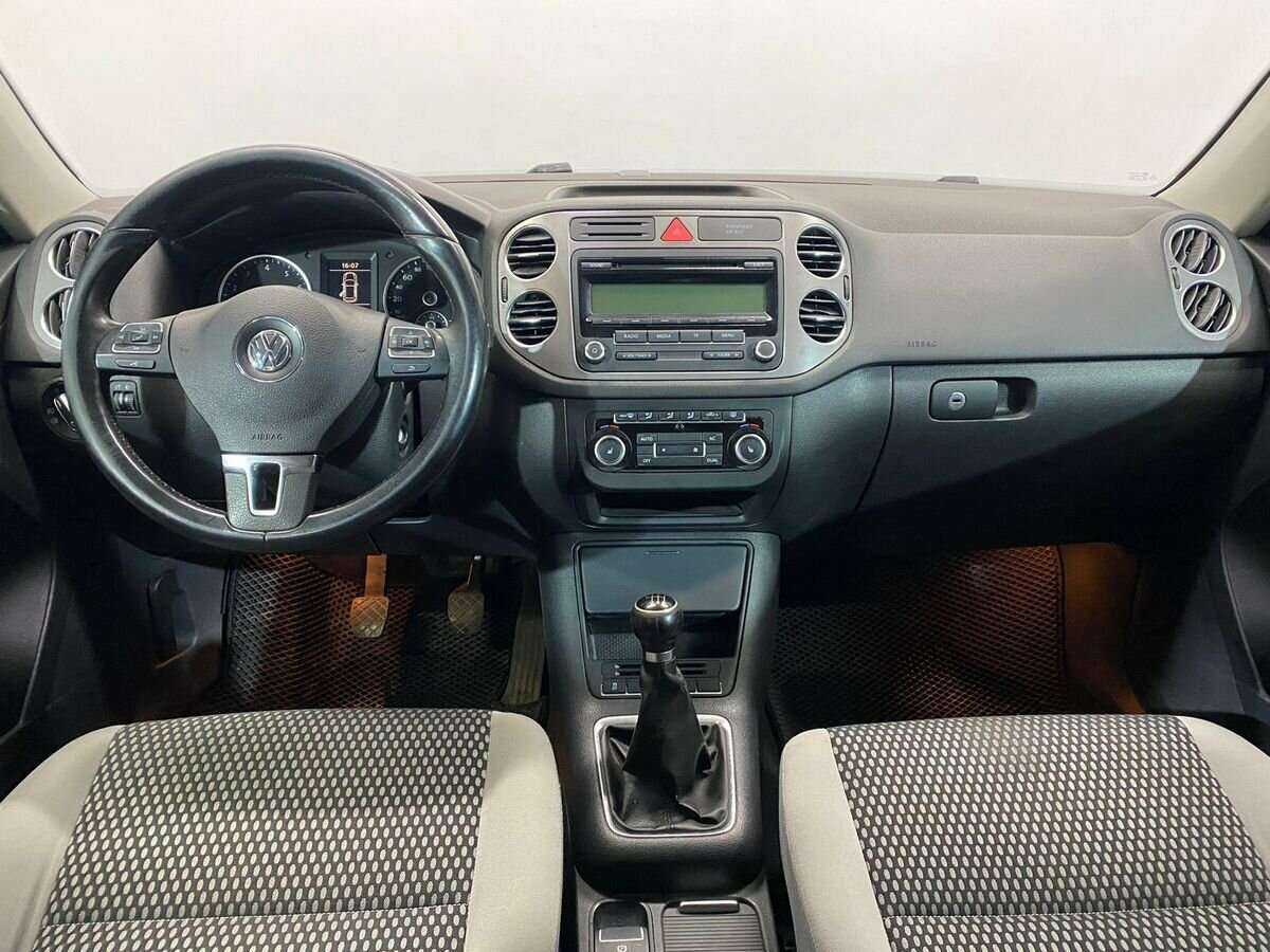 Volkswagen Tiguan, 2011 Фото №9