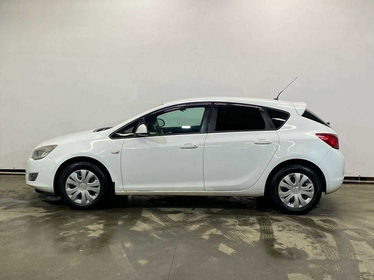 Opel Astra, 2010 - 138 310 км. | Фото №8