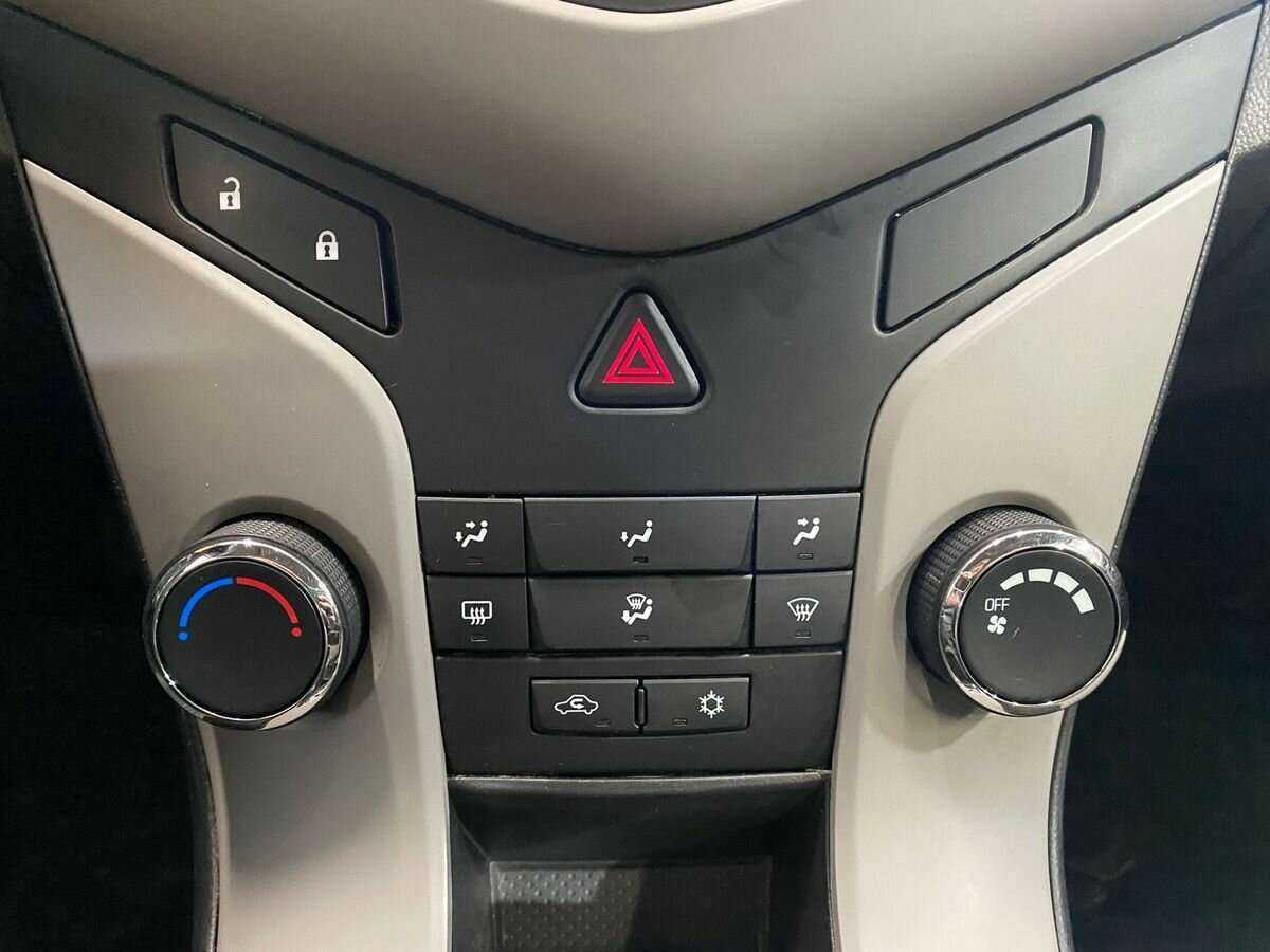 Chevrolet Cruze, 2011 Фото №14