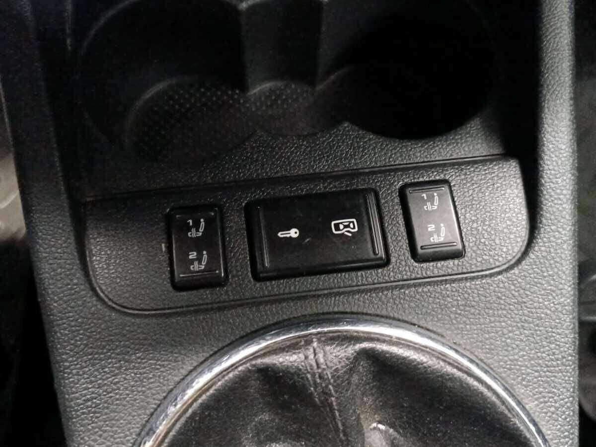 Skoda Fabia, 2010 Фото №16