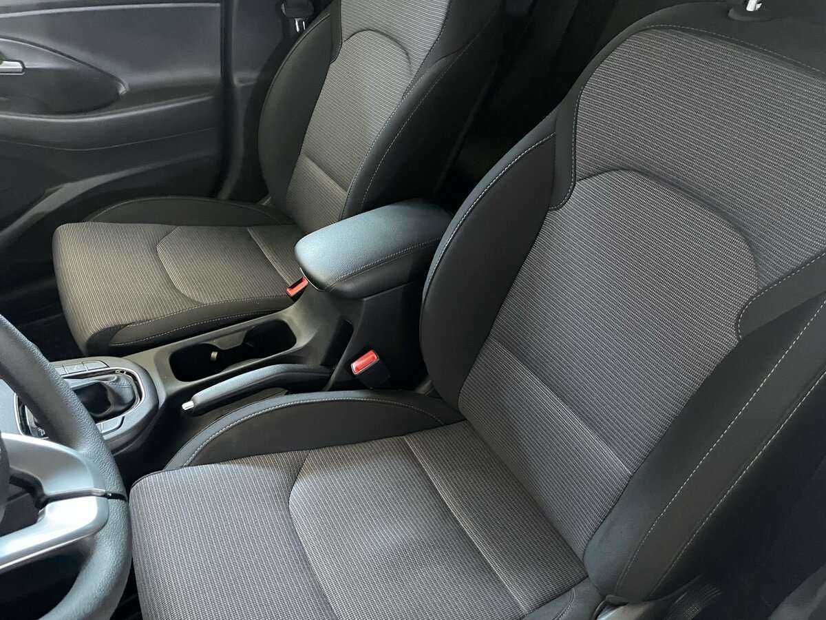 Hyundai i30, 2022 Фото №15