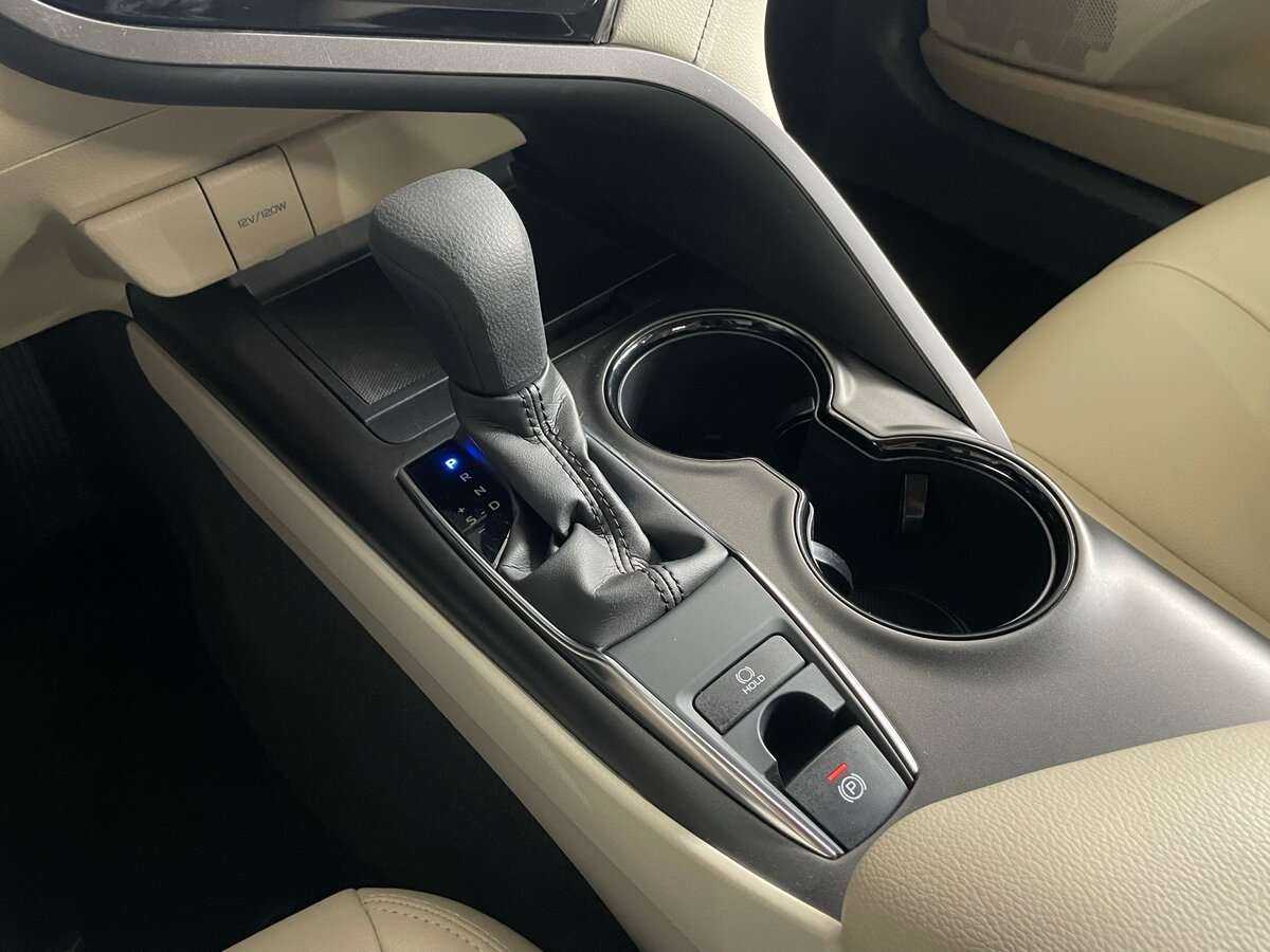 Toyota Camry, 2022 Фото №14