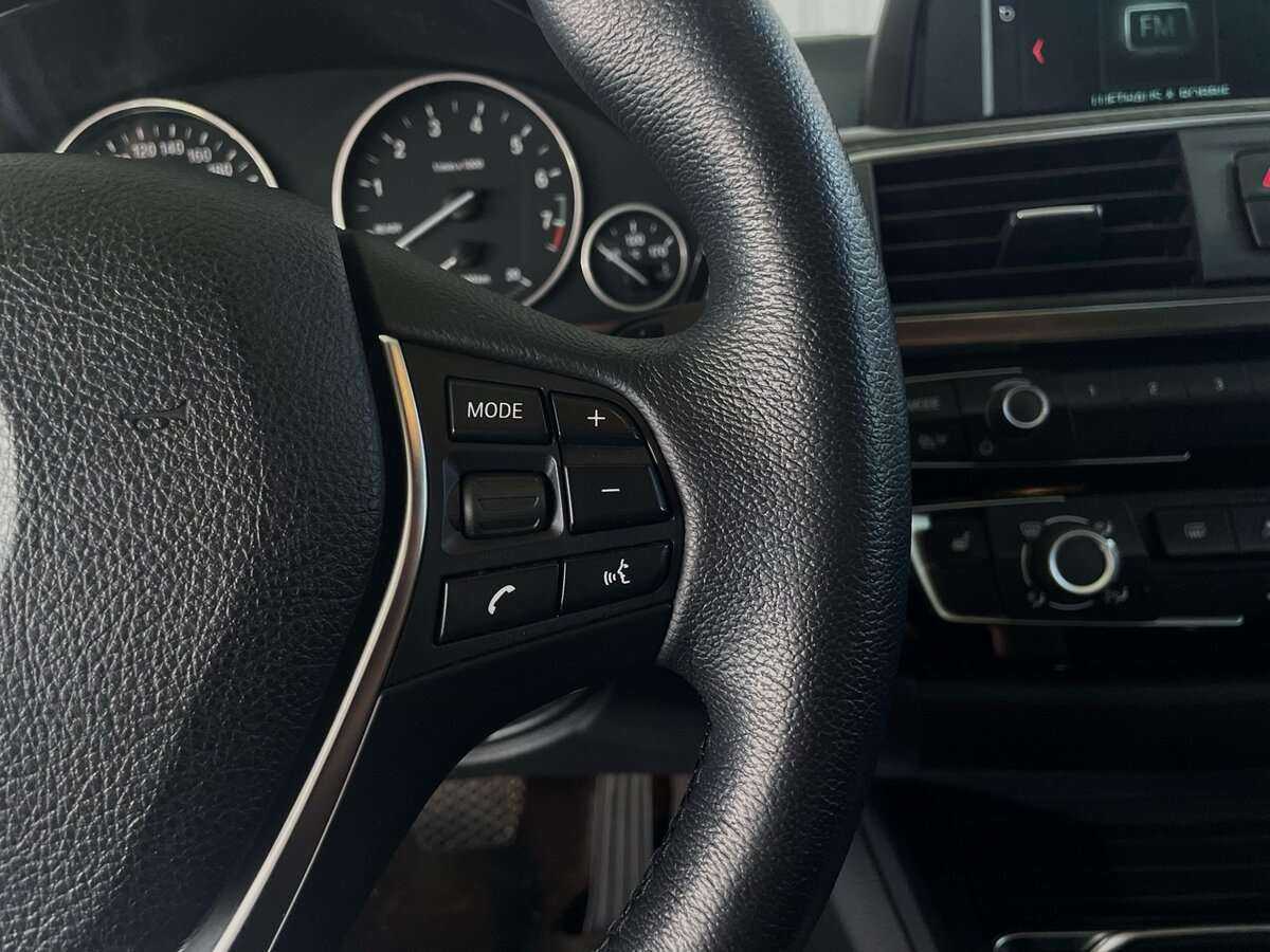 BMW 3 серии 320i xDrive, 2018 Фото №12
