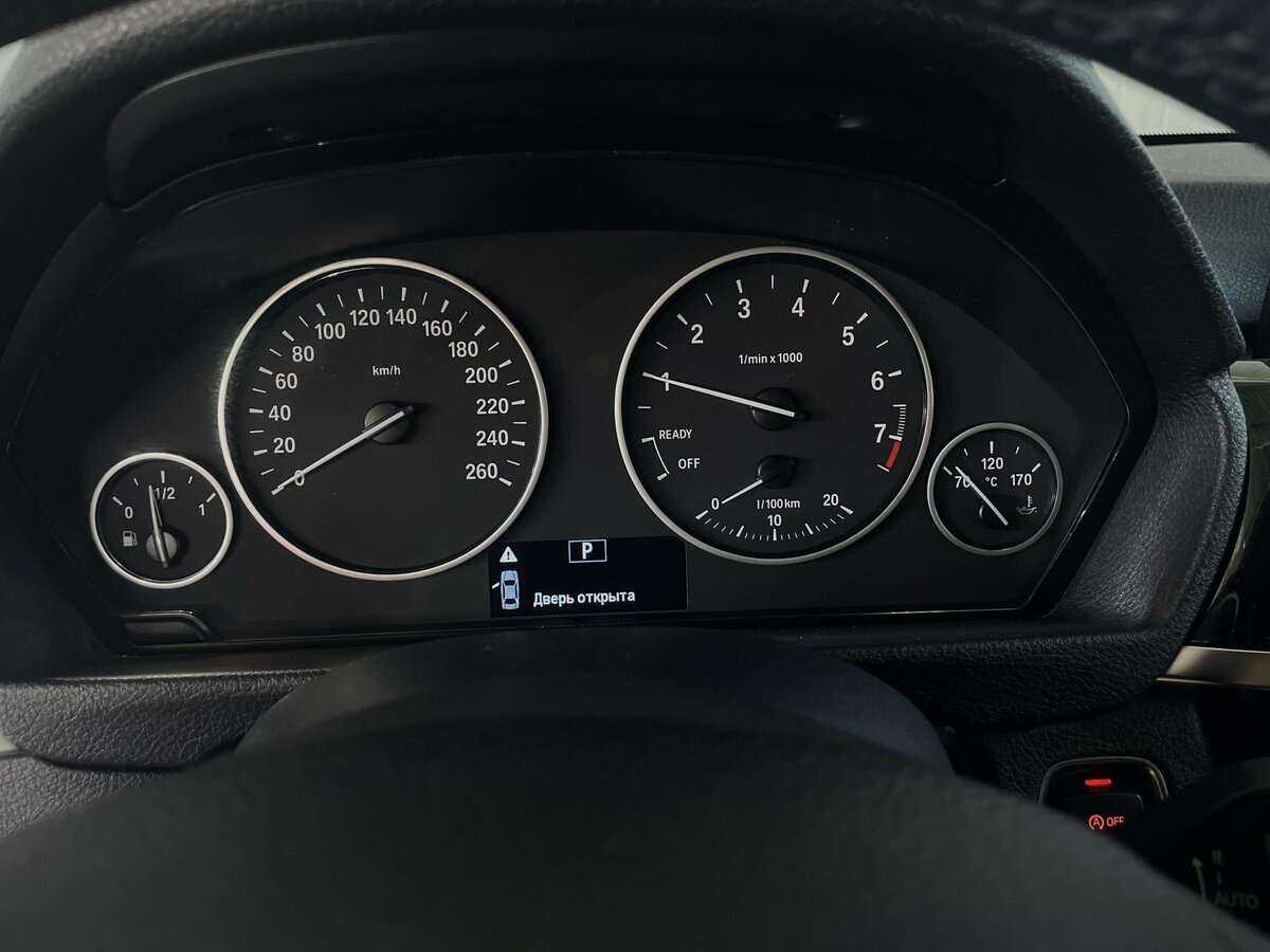 BMW 3 серии 320i xDrive, 2018 Фото №13