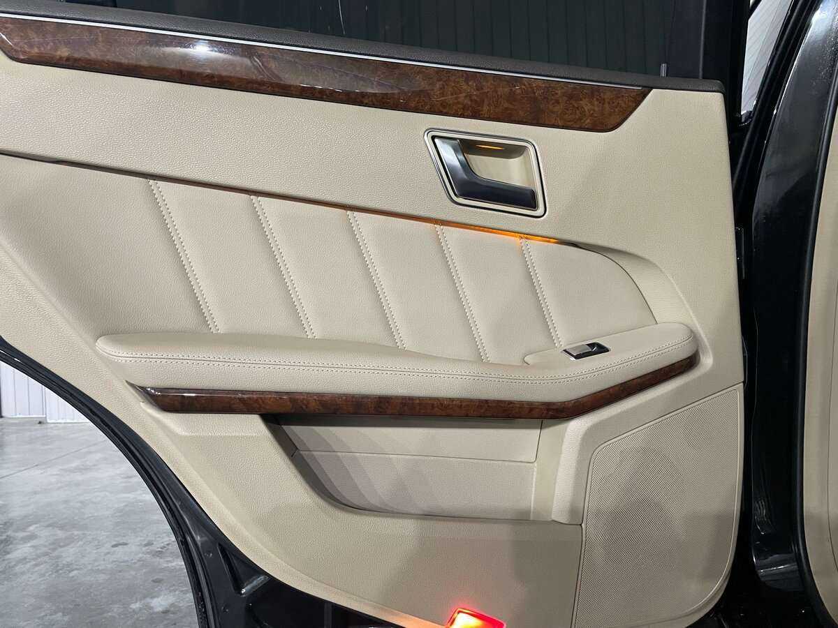 Mercedes-Benz E-Класс 200 7G-Tronic, 2012 Фото №19