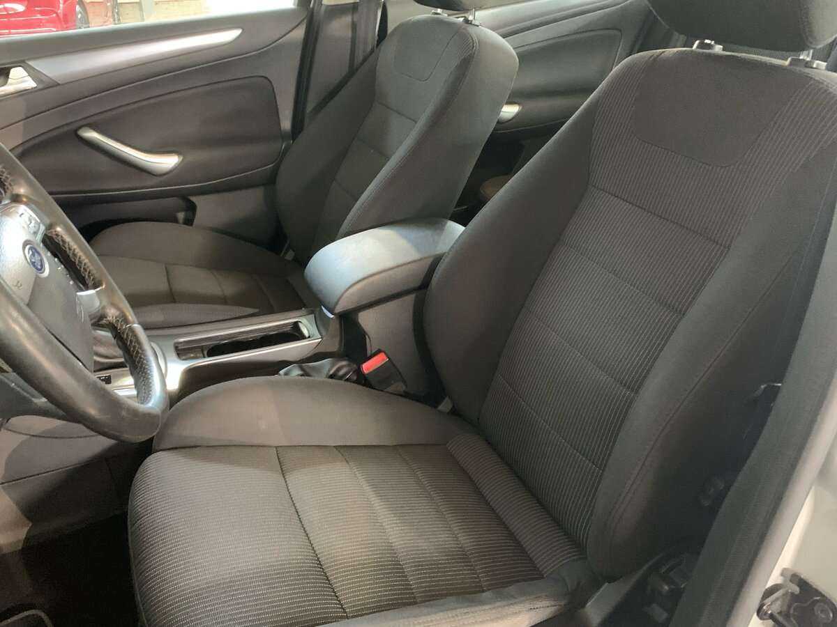 Ford Mondeo, 2011 Фото №13