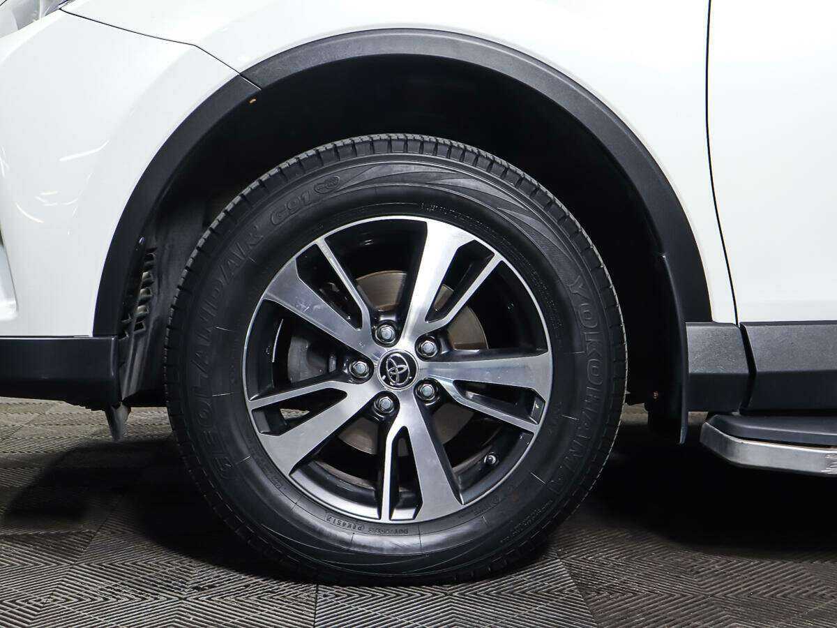 Toyota RAV4, 2018 Фото №22
