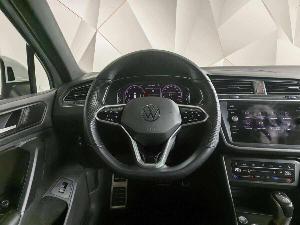 Volkswagen Tiguan, 2021 Фото №15