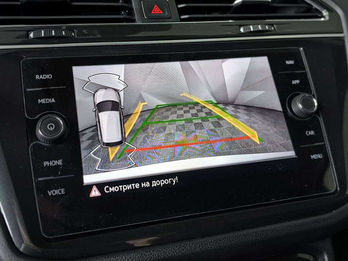 Volkswagen Tiguan, 2021 Фото №16