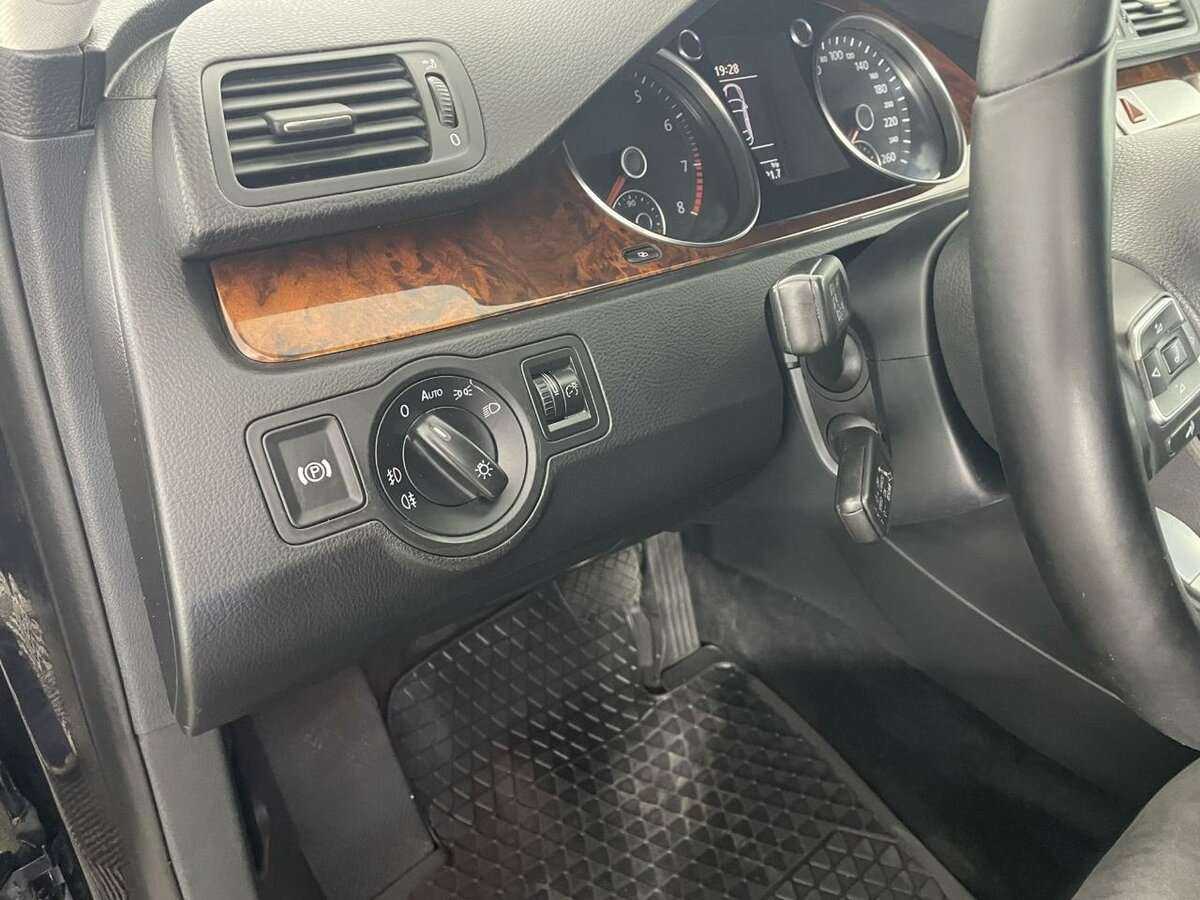 Volkswagen Passat, 2010 Фото №9