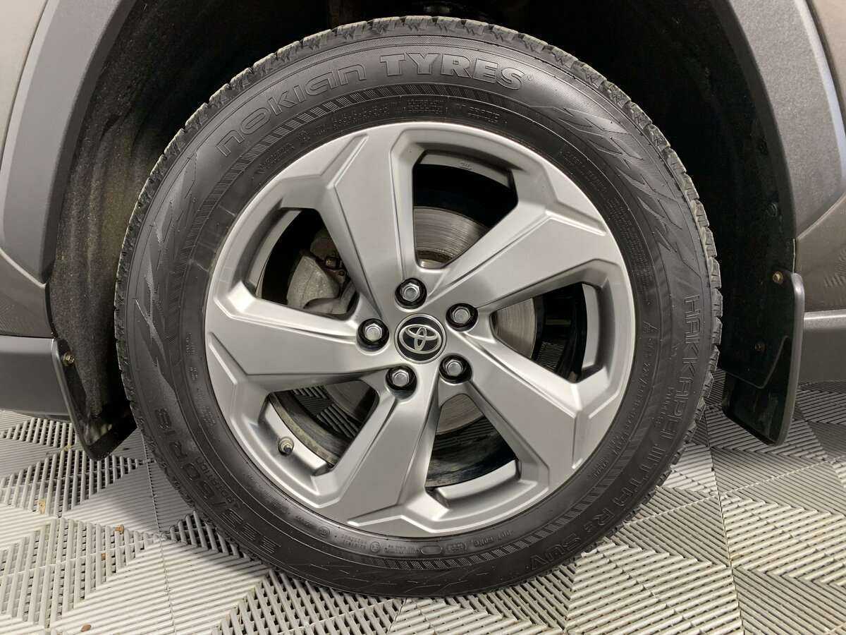 Toyota RAV4, 2021 Фото №15