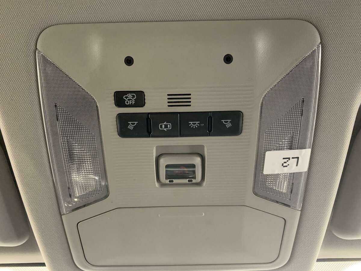 Toyota RAV4, 2021 Фото №22