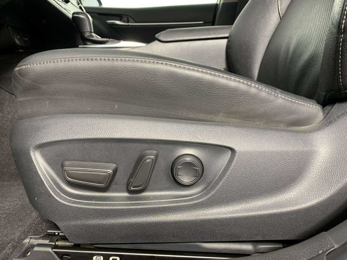 Toyota Camry, 2021 Фото №12