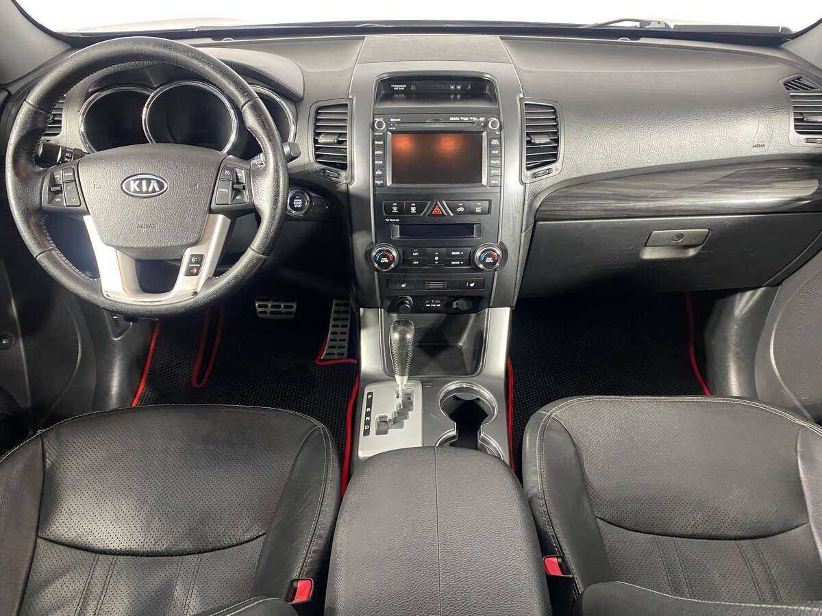 Kia Sorento, 2011 Фото №13