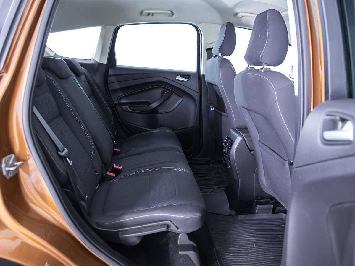 Ford Kuga, 2017 Фото №16