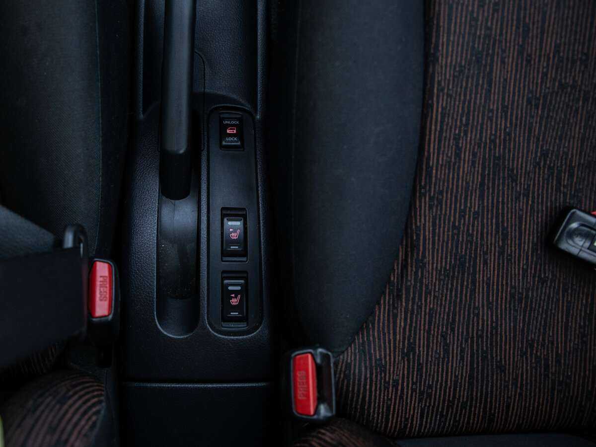 Nissan Note, 2011 Фото №14