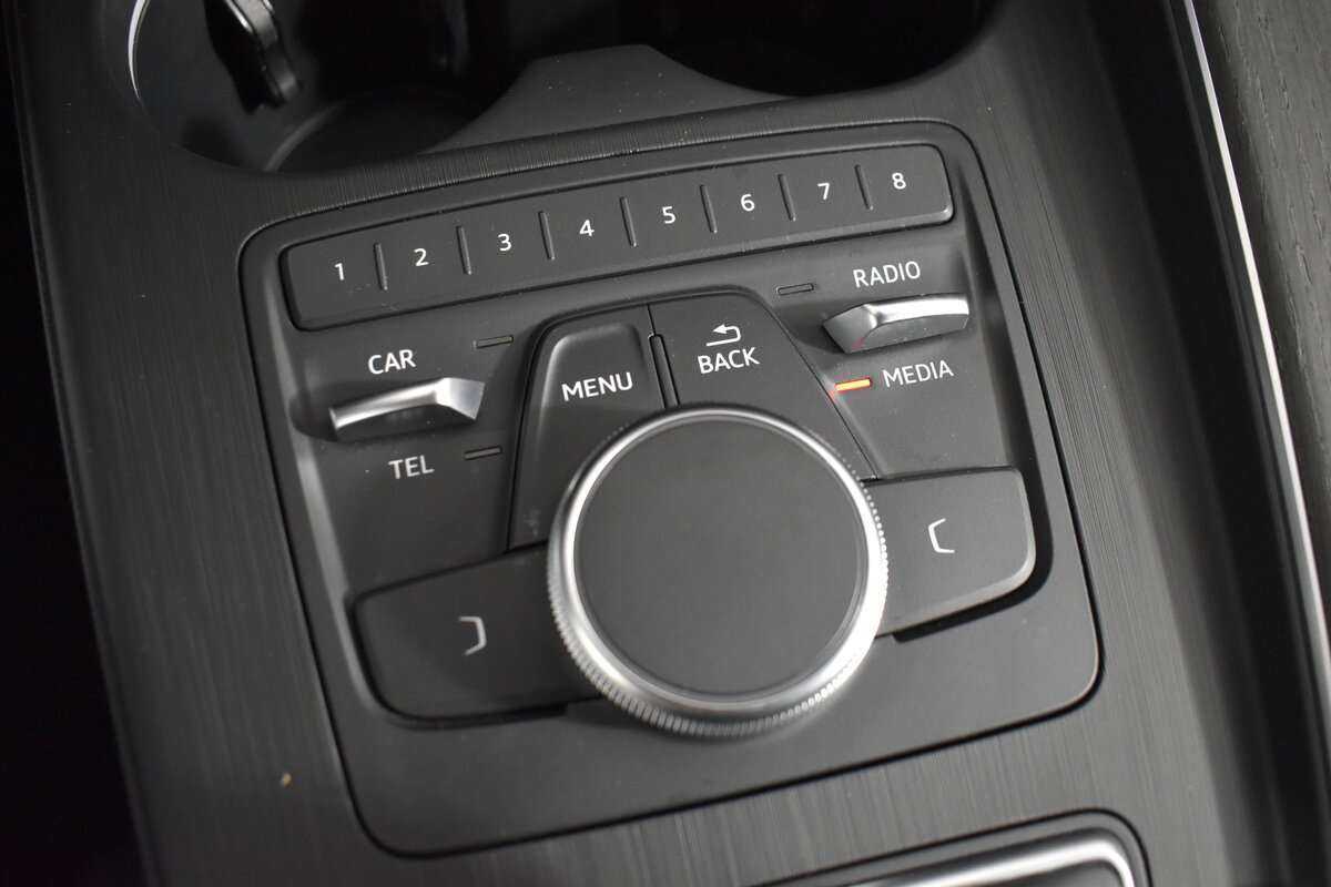 Audi A4, 2018 Фото №20