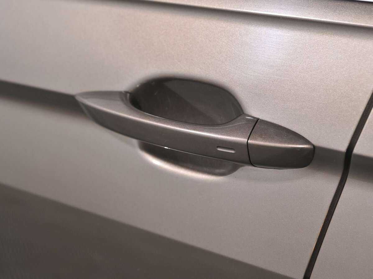 Volkswagen Tiguan, 2018 Фото №18