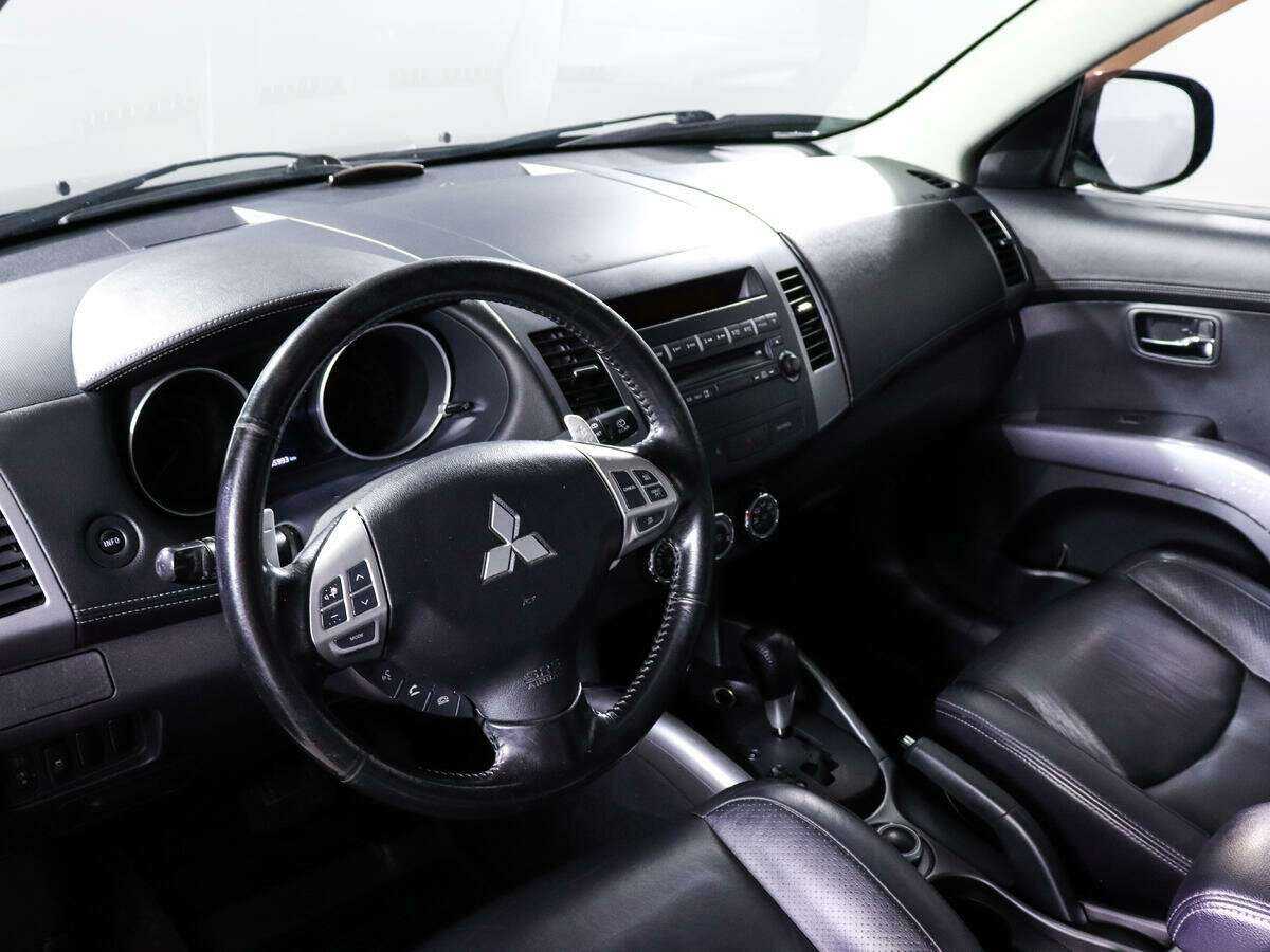Mitsubishi Outlander, 2011 Фото №12