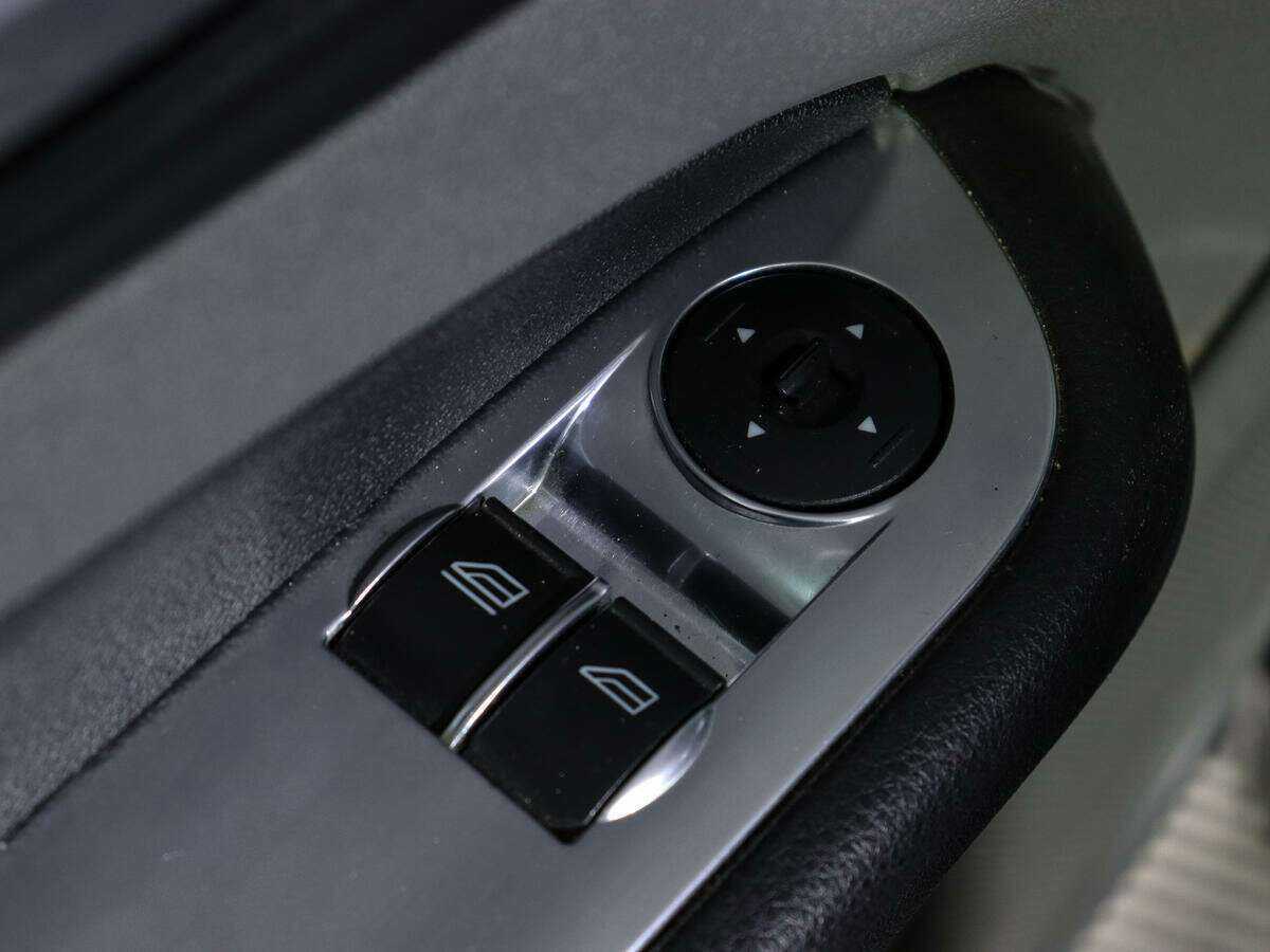 Ford Focus, 2010 Фото №13