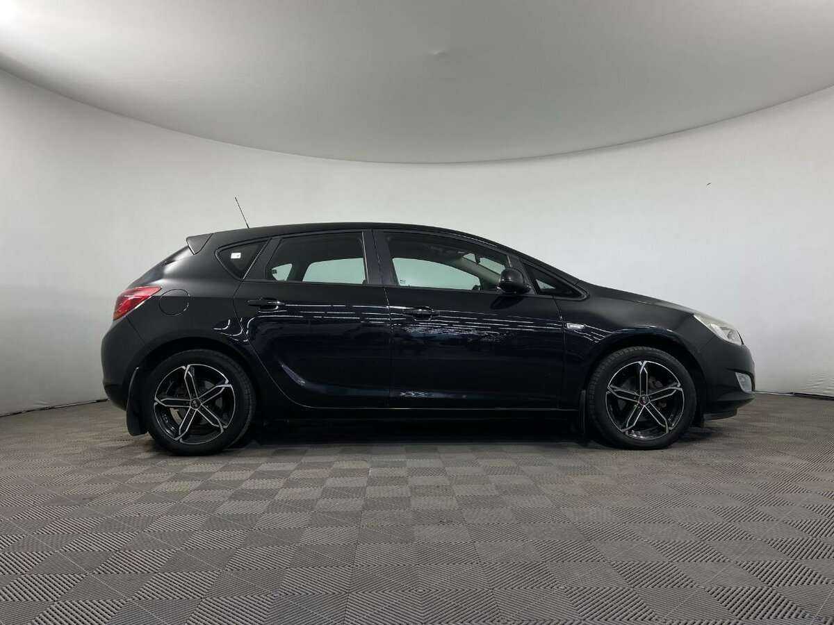 Opel Astra, 2011 - 169 901 км. | Фото №4