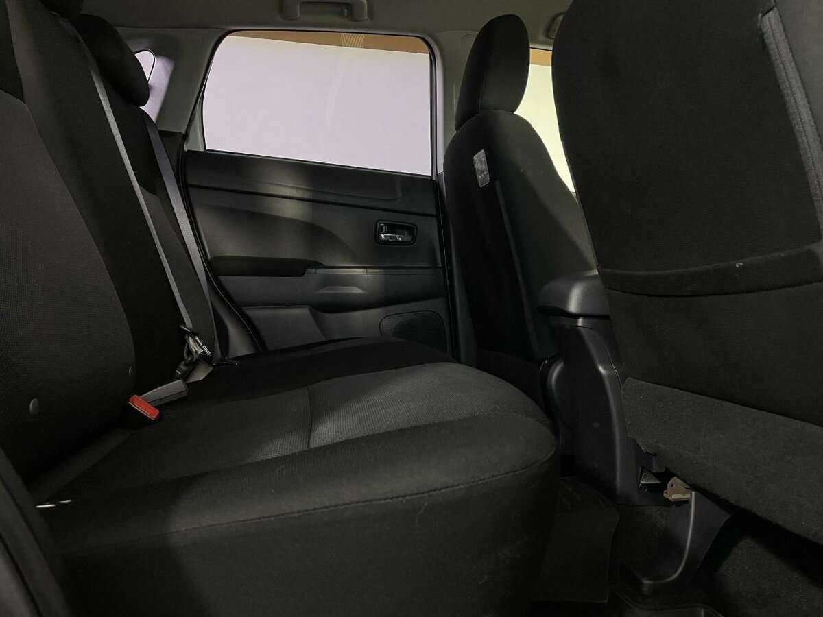 Mitsubishi ASX, 2010 Фото №16