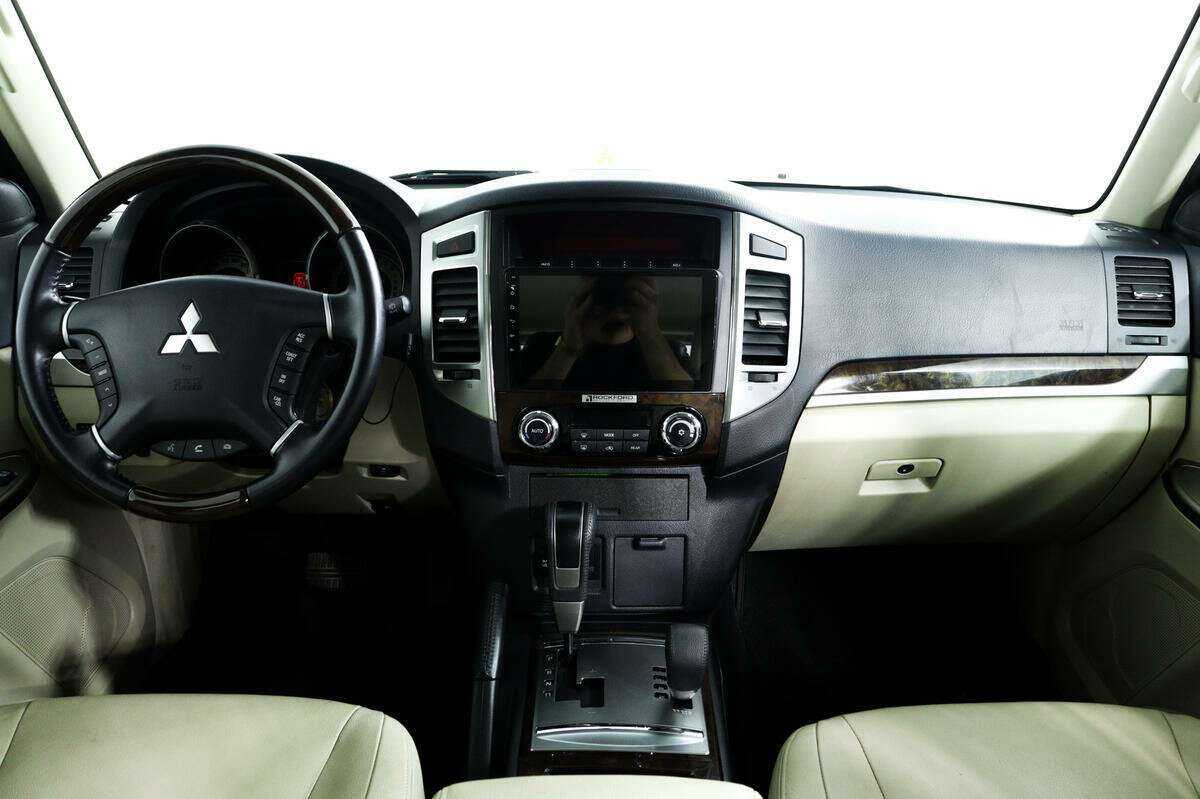 Mitsubishi Pajero, 2019 Фото №11