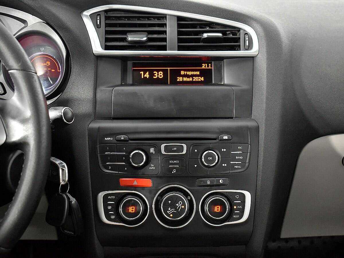 Citroen C4, 2012 Фото №13