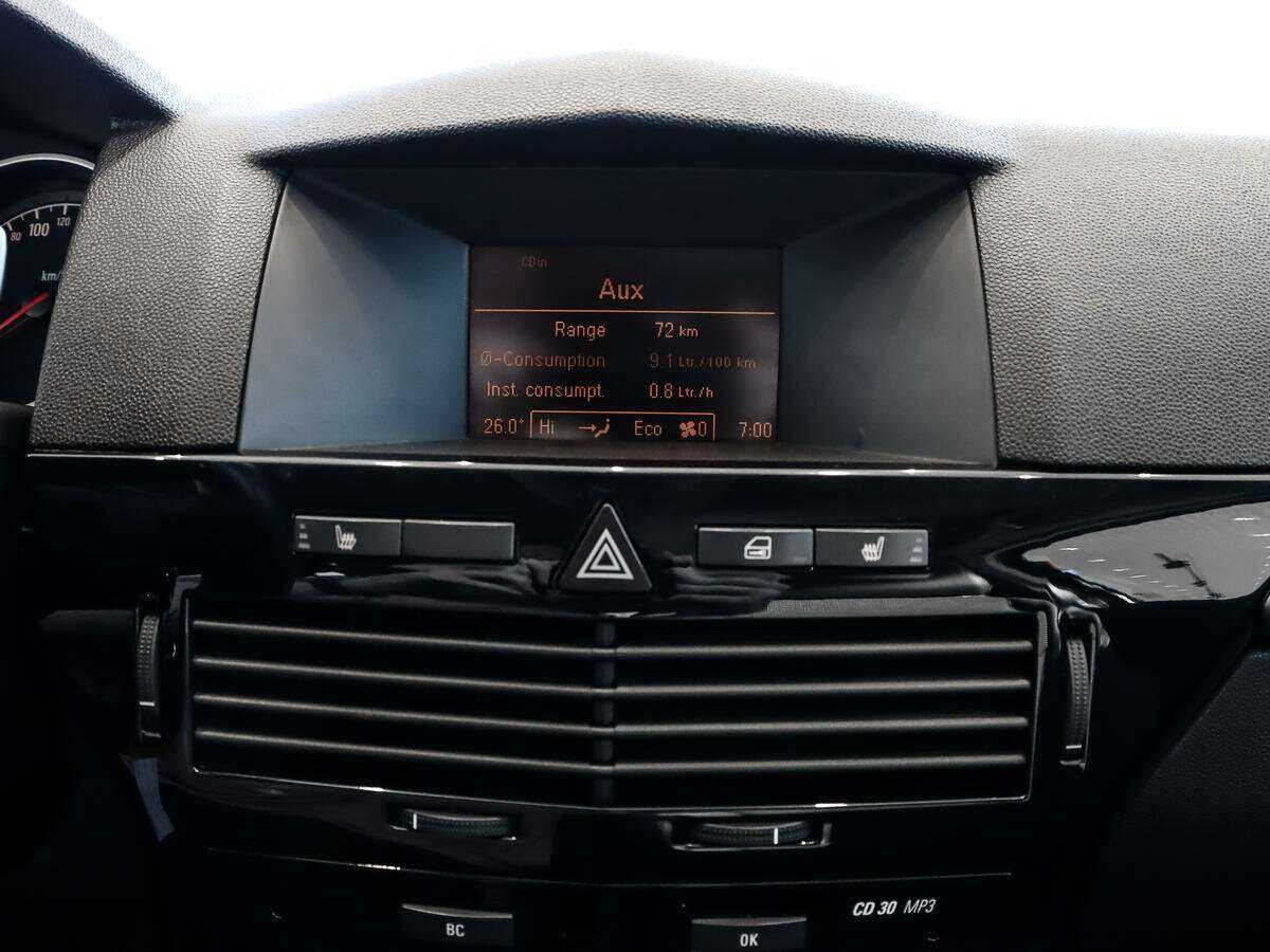 Opel Astra GTC, 2008 Фото №14